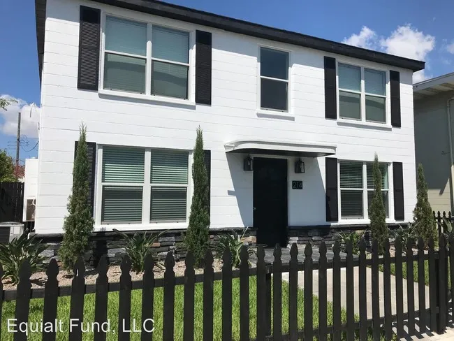 Additional Front Exterior View